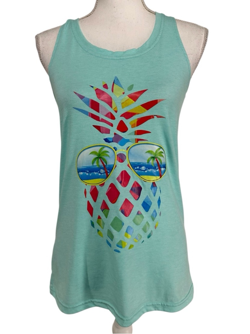 Light Teal Blue / Tropical Pineapple with Sunglasses Tank Top / Small / Summer
